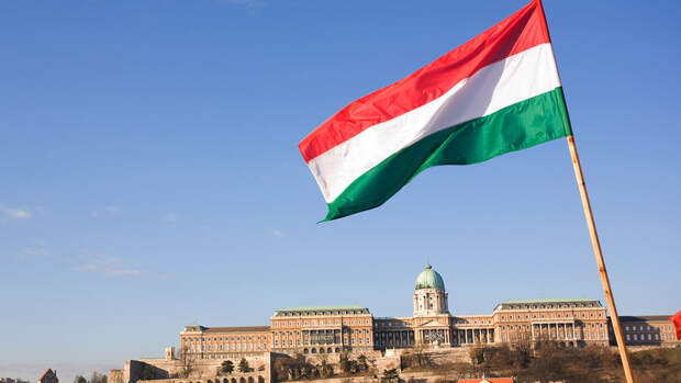 Венгрия захотела подписать с Еврокомиссией соглашение о доступе к финансированию Евросоюза