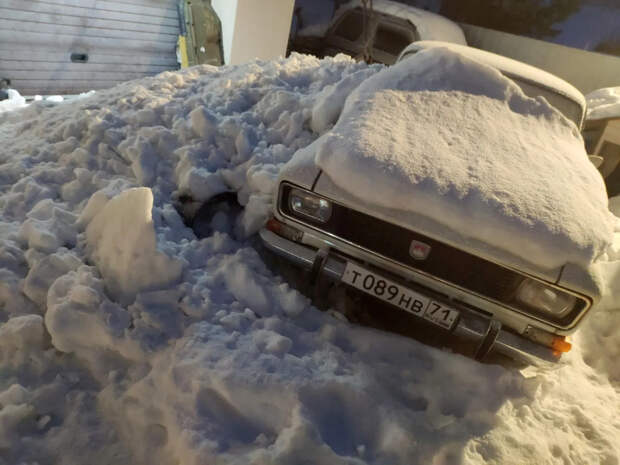 За рулём автоледи: эксперты раскрыли, какие опции ищут в транспорте женщины