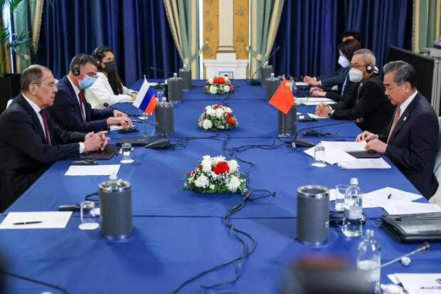 Байден озаботился: у ВВП тундра горит.