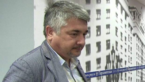 Политолог Ищенко: Украина не сможет ни с кем воевать из-за допотопного оружия