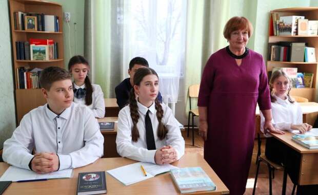 Новые школьные фантазии: Может, сразу розги? Классная дама — жалкая полумера