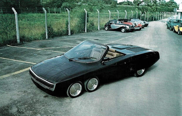 Panther 6 - необычный 6-колёсный британский кабриолет 1977 года