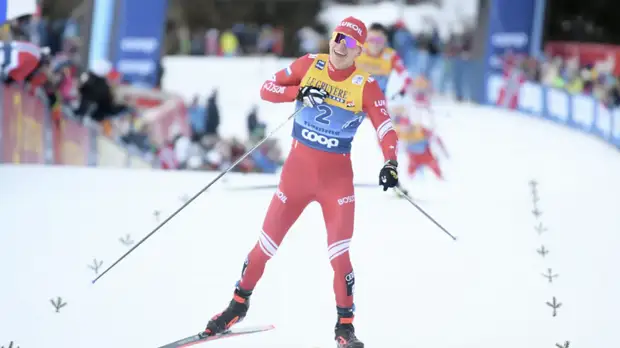 Тренер сборной ХМАО отметил прогресс Большунова в тактике