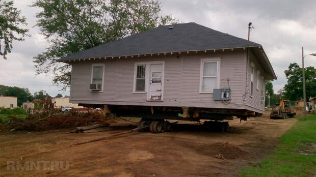 Перемещение зданий целиком: фотоподборка и видео