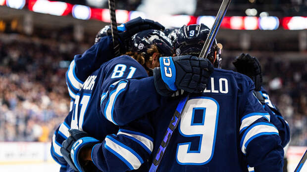 «Тампа» проиграла «Виннипегу» в матче НХЛ, у Василевского 26 сейвов