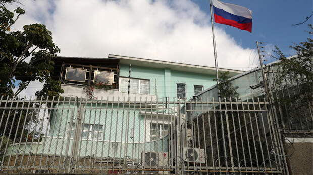 В посольстве РФ высмеяли сообщения об эвакуации семей дипломатов из Венесуэлы