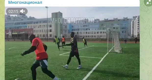 Мигранты из Таджикистана и Африки выдавили детей со стадиона на Урале