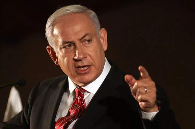 Нетаньяху, наш большой друг, сказал, что Израиль понад усе. Ну, вы смысле, он пообещал Израилю сокрушительную победу. Ну, не знаю. Я бы на его месте не обещала. Один уже пообещал, и что? Вот именно.-3