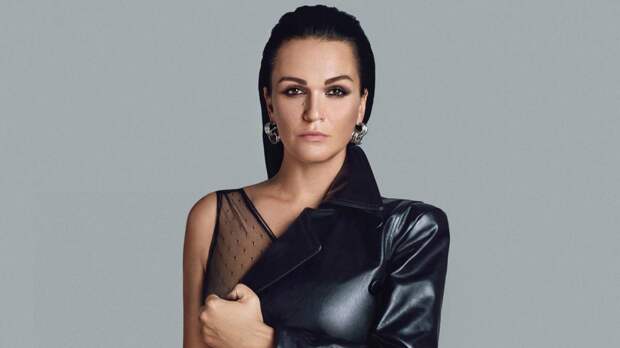 Экстрасенс Миронова предложила очистить певицу Славу от алкогольных сущностей