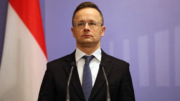 Сийярто: на Украине запаниковали из-за конфискации в Венгрии миллионов долларов