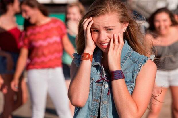 С наступлением пубертата голос начинает меняться. / Фото: mykaleidoscope.ru