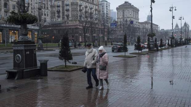 На Украине бизнес заламывает руки: некому работать. "Кадровая пустыня"