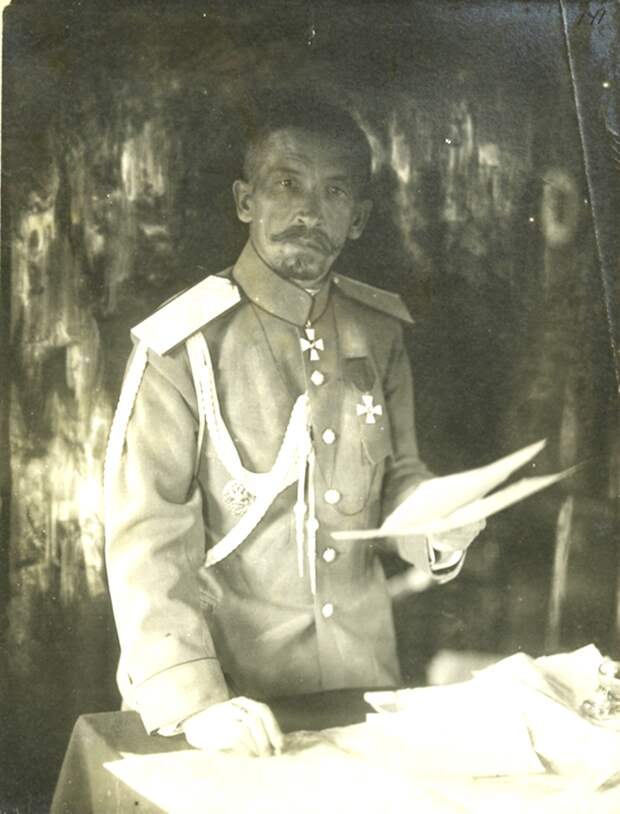 Лавр Корнилов в 1917 году.