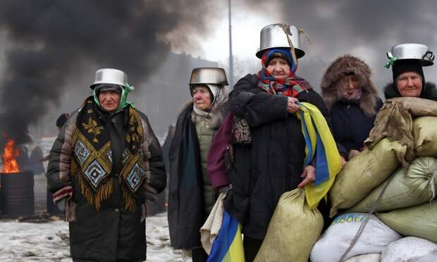 "Как у вас там правильно ходят - на лоток или в лоток?": украинцам и без ударов еще долго сидеть без света