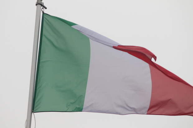 В Италии призвали ввести санкции против США