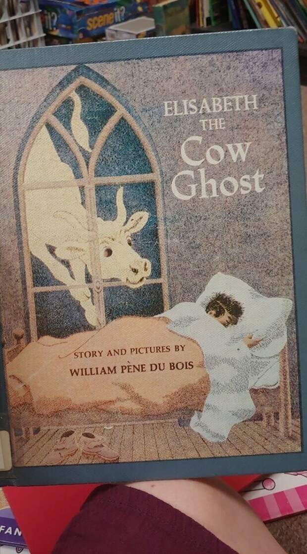 Детские книжки такие милые. Про призрак коровы - мило же барахолка, безумные, вещи, гаражные распродажи, странные