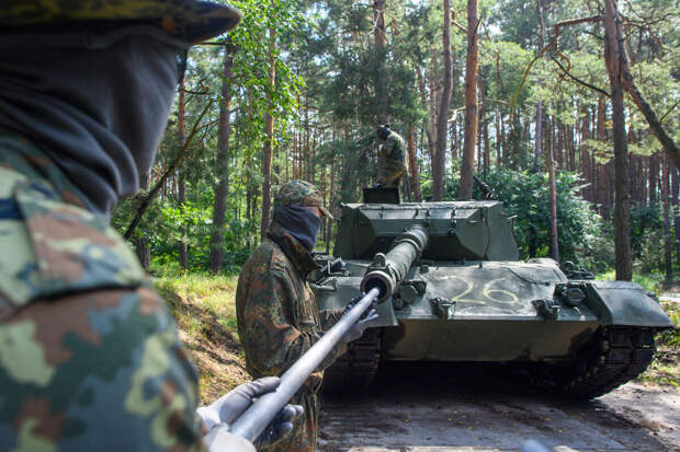 МО РФ: российские военные уничтожили немецкий танк Leopard
