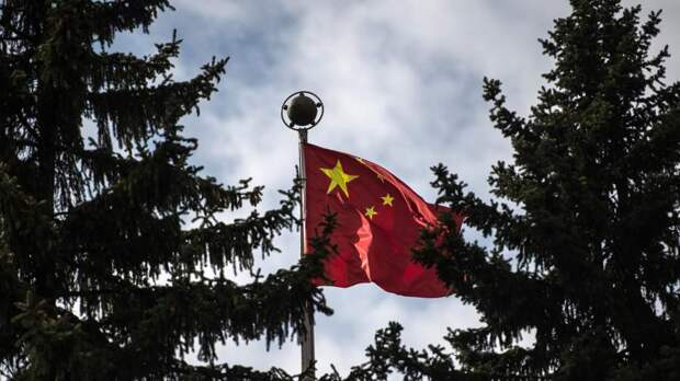 Китай пообещал защитить свои компании от санкций США из-за связей с РФ