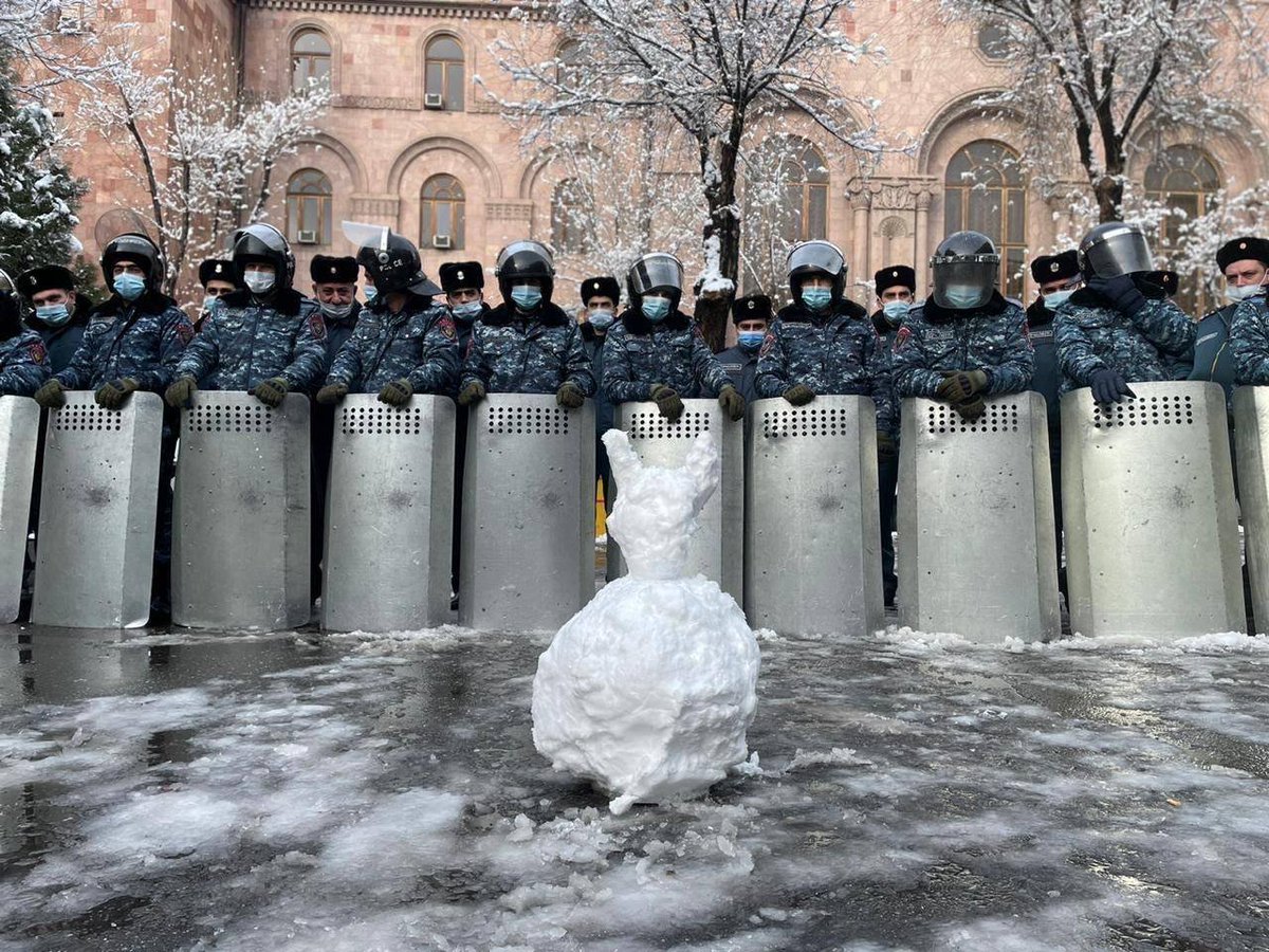 Пашинян не уйдет