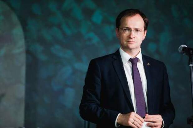 Большое интервью Владимира Мединского в эфире радиопередачи «Виражи времени»