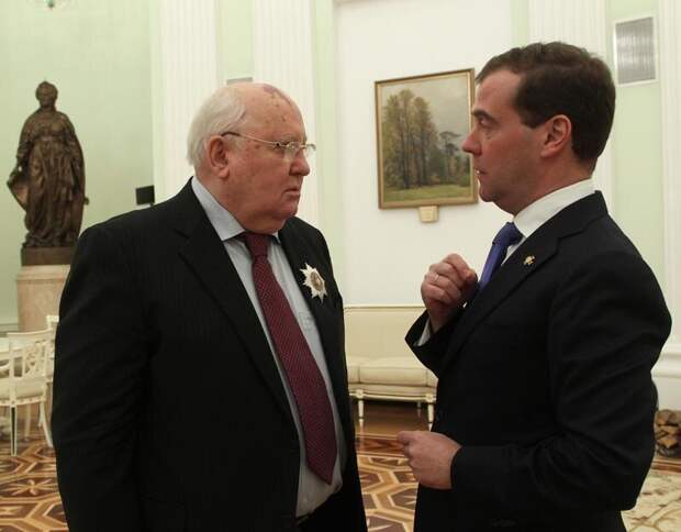 Медведеву было чему поучиться у старшего товарища? Фото Яндекс.Картинки. 
