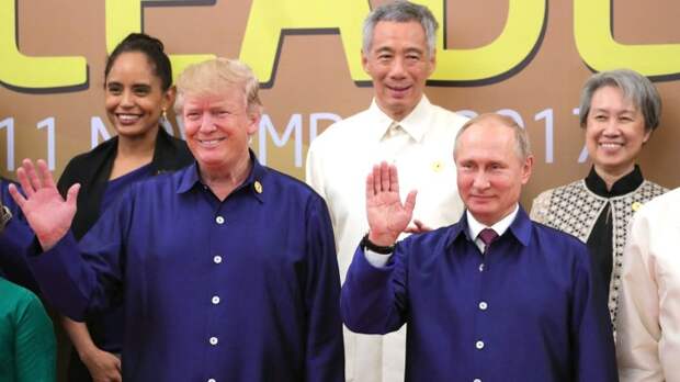 Путин и Трамп побеседовали во Вьетнаме
