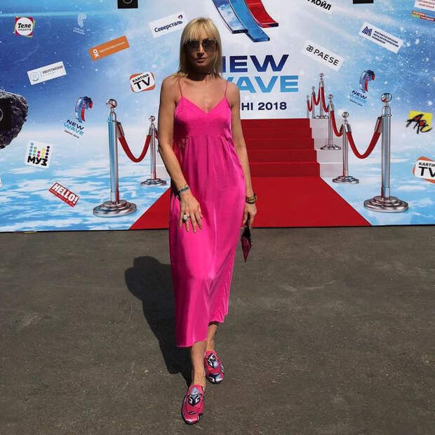 Кристина Орбакайте в розовом платье на Новой волне 2018