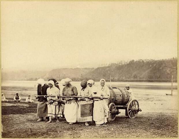 8. Подвоз воды в тюрьму и огороды 100 лет назад, россия, фото