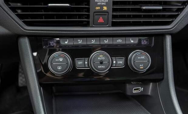 Новый Volkswagen Jetta 2021 года