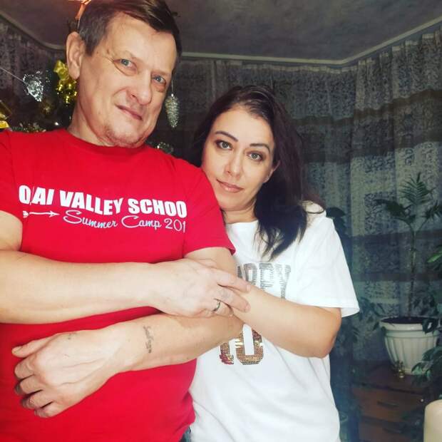 Супруги из Северного помогли прохожему на улице