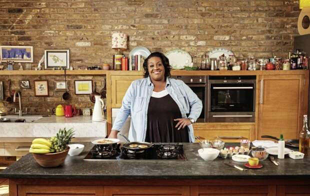 Телеведущая Элисон Хэммонд: она присоединилась к компании по снижению веса и выглядит потрясающе