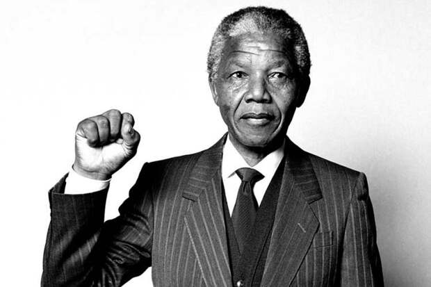 Символ мира с кровавым прошлым: за что Нельсон Мандела получил пожизненный срок заключения