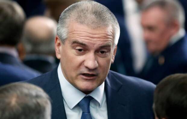 Глава Крыма Аксенов: «Нацистов, кто не будет расстрелян – направить на восстановление Донбасса» Глава Крыма Аксенов: «Нацистов, кто не будет расстрелян – направить на восстановление Донбасса»