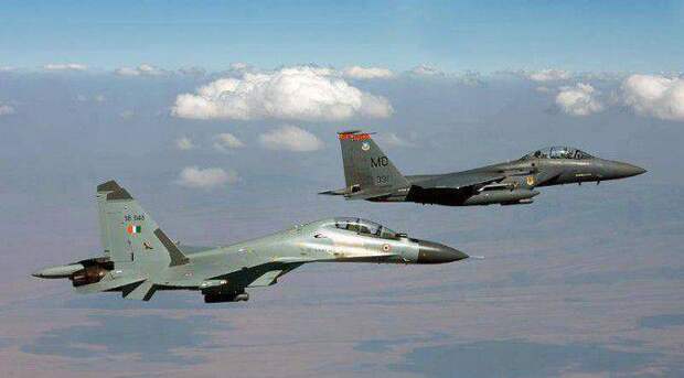 Су-34 против F-15E. Ярость небес