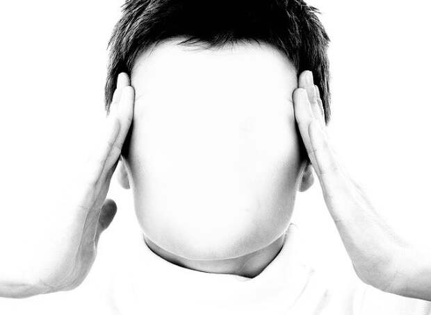 Названы пять признаков головной боли, которые требуют срочной медпомощи