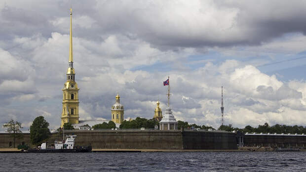 Петропавловский собор, Санкт-Петербург, Россия. Когда шпиль – символ города