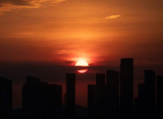 После рекордного радиационного шторма на Земле началась сильная магнитная буря