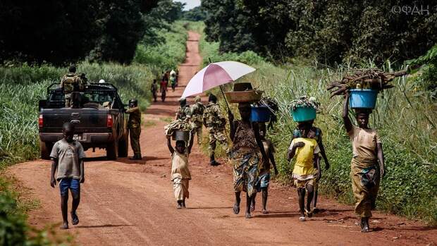 «Они помнят колониальную эпоху»: эксперт развеял надежды Макрона на сотрудничество с Африкой