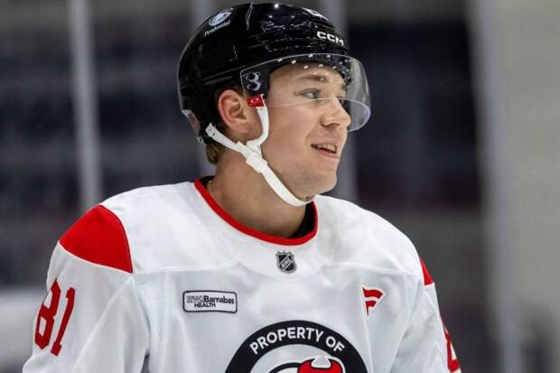 Арсений Грицюк поразил ворота Сергея Бобровского — 10-й гол россиянина в дебютном сезоне НХЛ