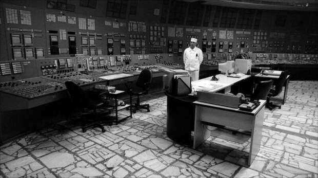 Строгость и красота комнат управления советской эпохи