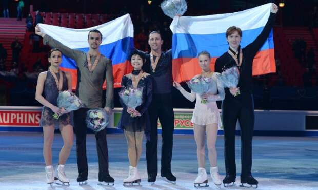 Российские пары заняли весь пьедестал почета на чемпионате Европы по фигурному катанию - Фото 1