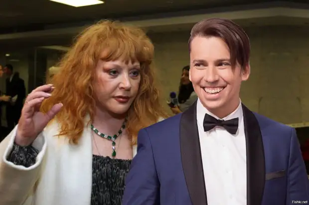 Муж Аллы Пугачевой Максим Галкин объяснился с поклонниками, которые обвиняют его в предательстве. Об...