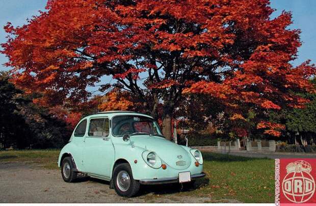 Subaru 360 оснащался 2-тактным 2-цилиндровым мотором мощностью 16 л.с. С 1961 года выпускался вариант Subaru 450 (2 цил., 450 см3, 23 л.с.). Всего с мая 1958-го по май 1970-го построено 392 016 машин этого типа.