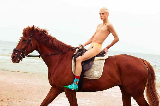 Купание красного коня