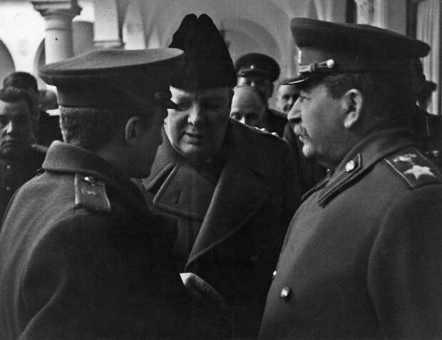 Как Черчилль и Сталин поделили Восточную Европу
