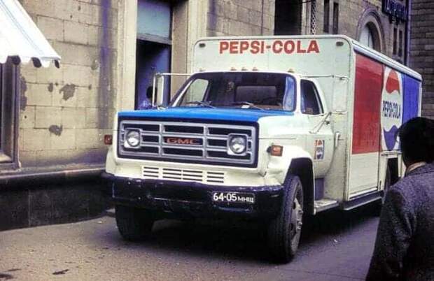 грузовик, газировка, кола