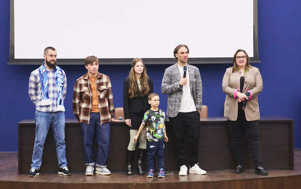 Юным "зенитовцам" рассказали, как держаться солнца