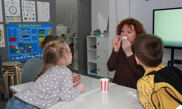 Благодаря соцконтракту жительница Каргополя открыла студию английского языка