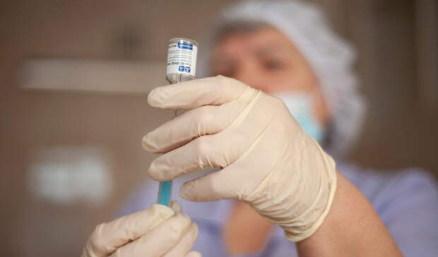 В Минздраве утвердили противопоказания к прививке от ковида