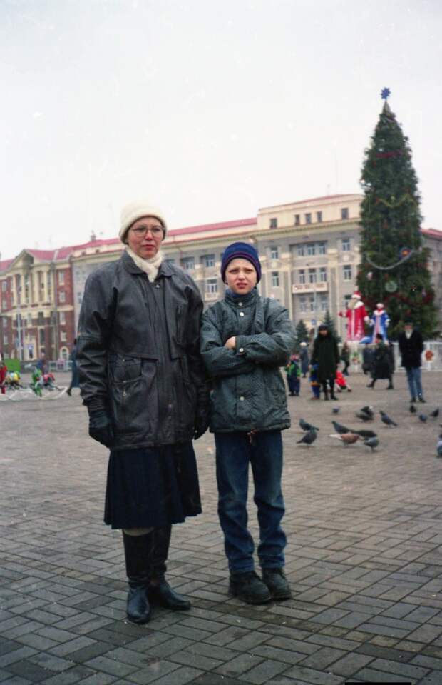 На площади Ленина в январе 2001 года